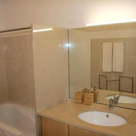 Apartment At Excellent Centrallocation. Casa de Férias