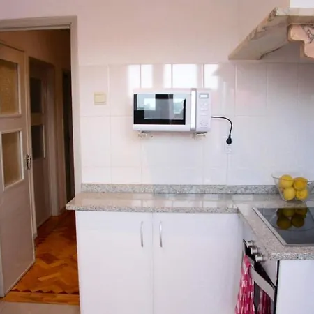 Apartment At Excellent Centrallocation. *