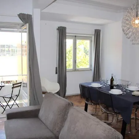 Apartment At Excellent Centrallocation. *